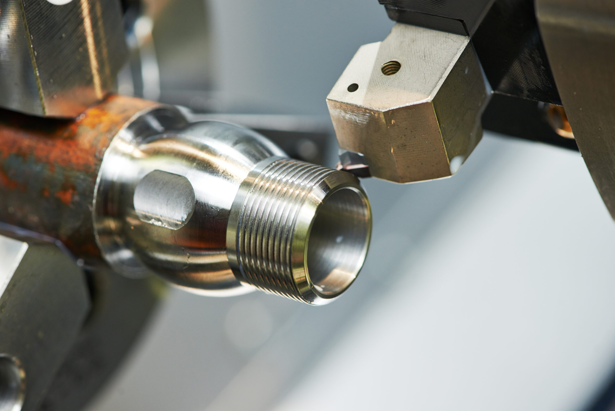 Milling,Detail,On,Metal,Cutting,Machine,Tool,At,Factory